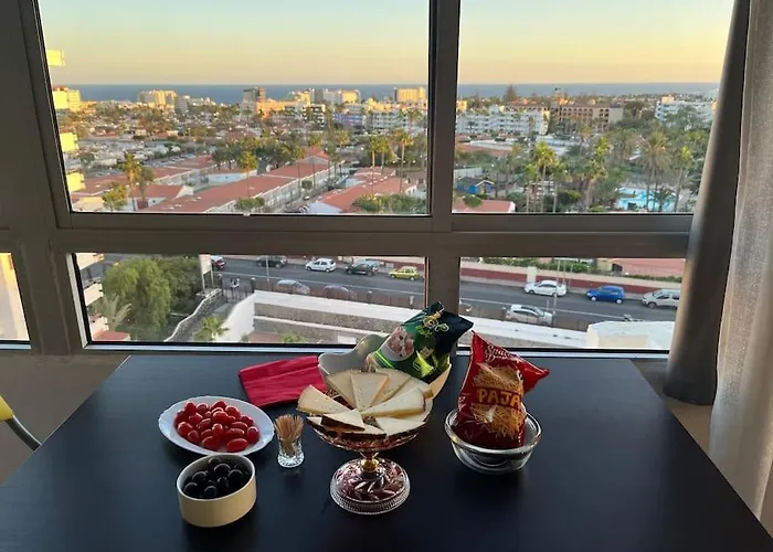 Traumhafte Mit Panoramablick Und Pool