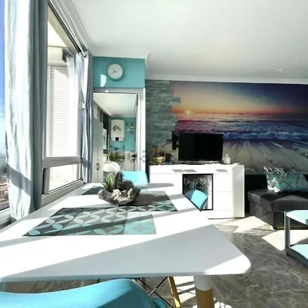 Appartement Traumhafte Mit Panoramablick Und Pool