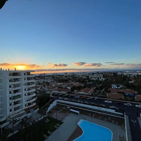 Traumhafte Mit Panoramablick Und Pool Appartement